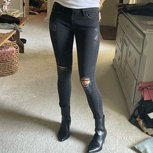 FRAME le skinny de jeanne size 25